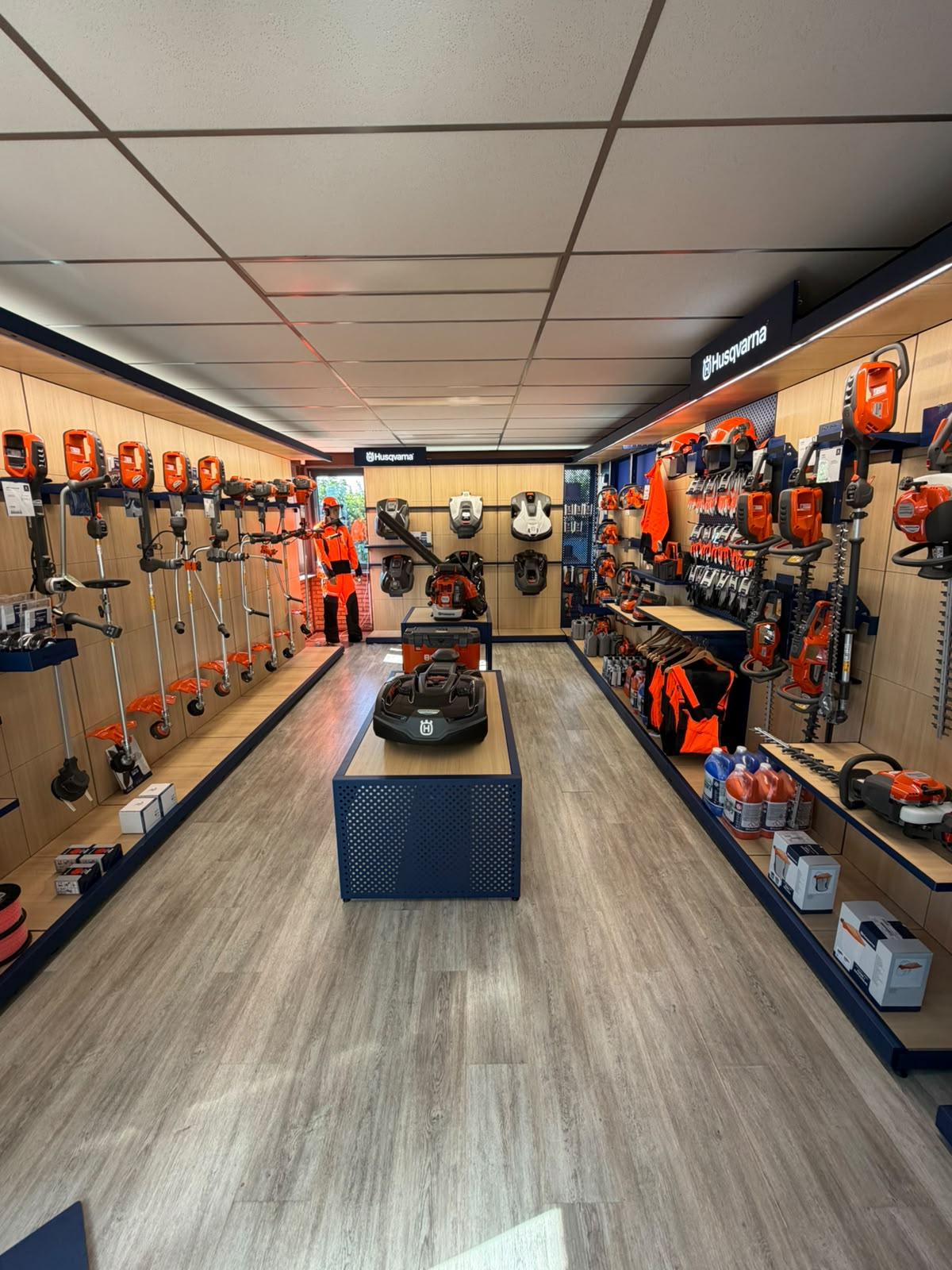De Husqvarna-shop in de showroom van Groenekamp in Tiel
